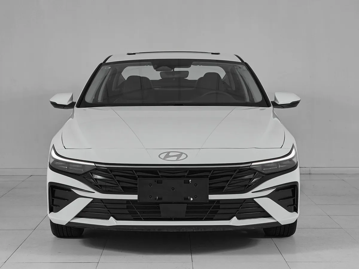 Hyundai Elantra VII (CN7) Рестайлинг · LUX — фото 2