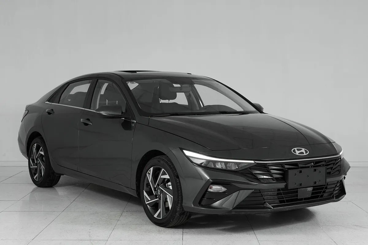 Hyundai Elantra VII (CN7) Рестайлинг · TOP — фото 3