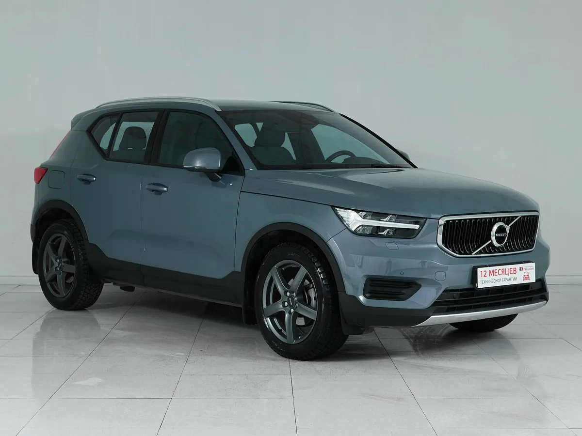 Volvo XC40 I · Momentum (MY21) — фото 3