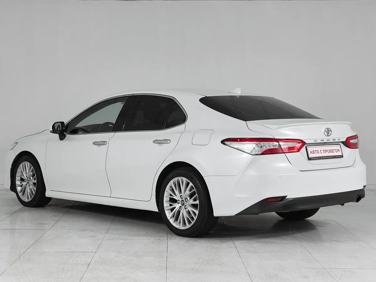 Toyota Camry VIII (XV70) · Классик — фото 4