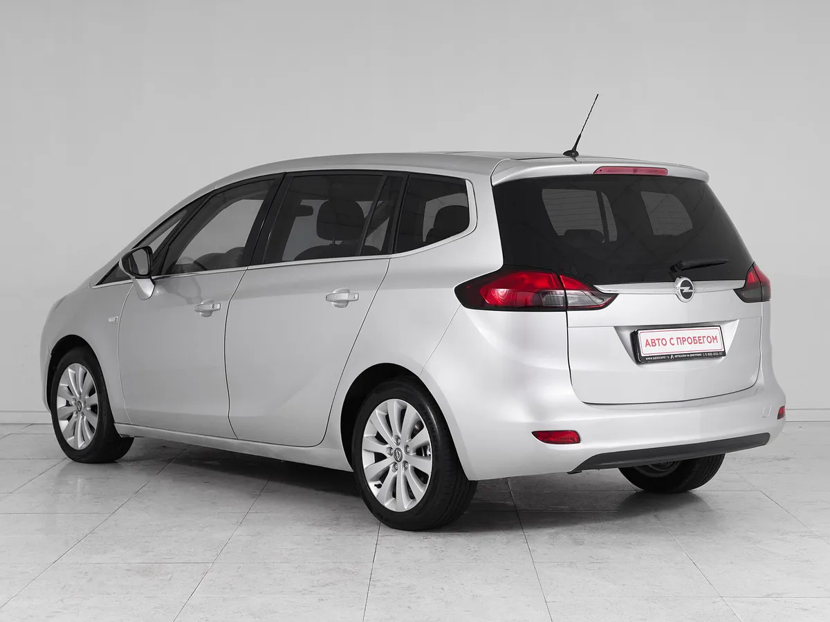 Opel Zafira C — фото 4