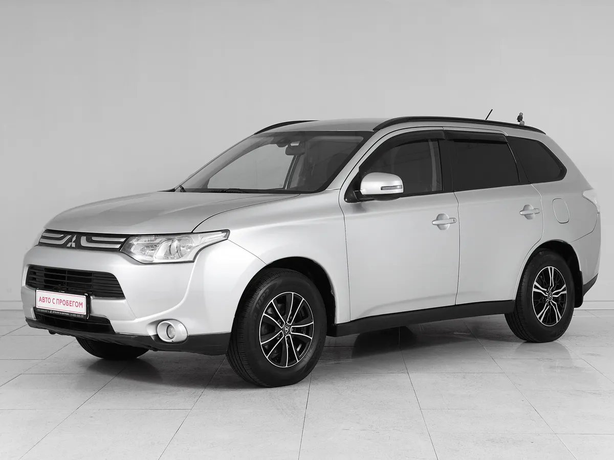 Mitsubishi Outlander III · Intense