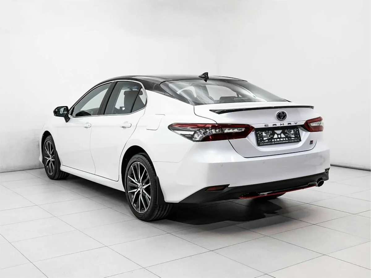Toyota Camry VIII (XV70) Рестайлинг · GR Sport — фото 4