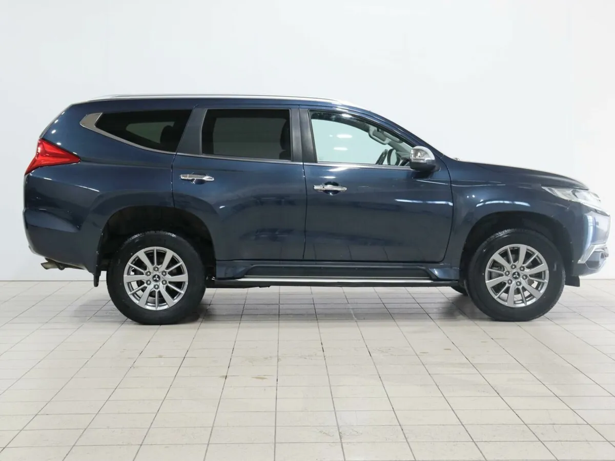 Mitsubishi Pajero Sport III · Intense — фото 3