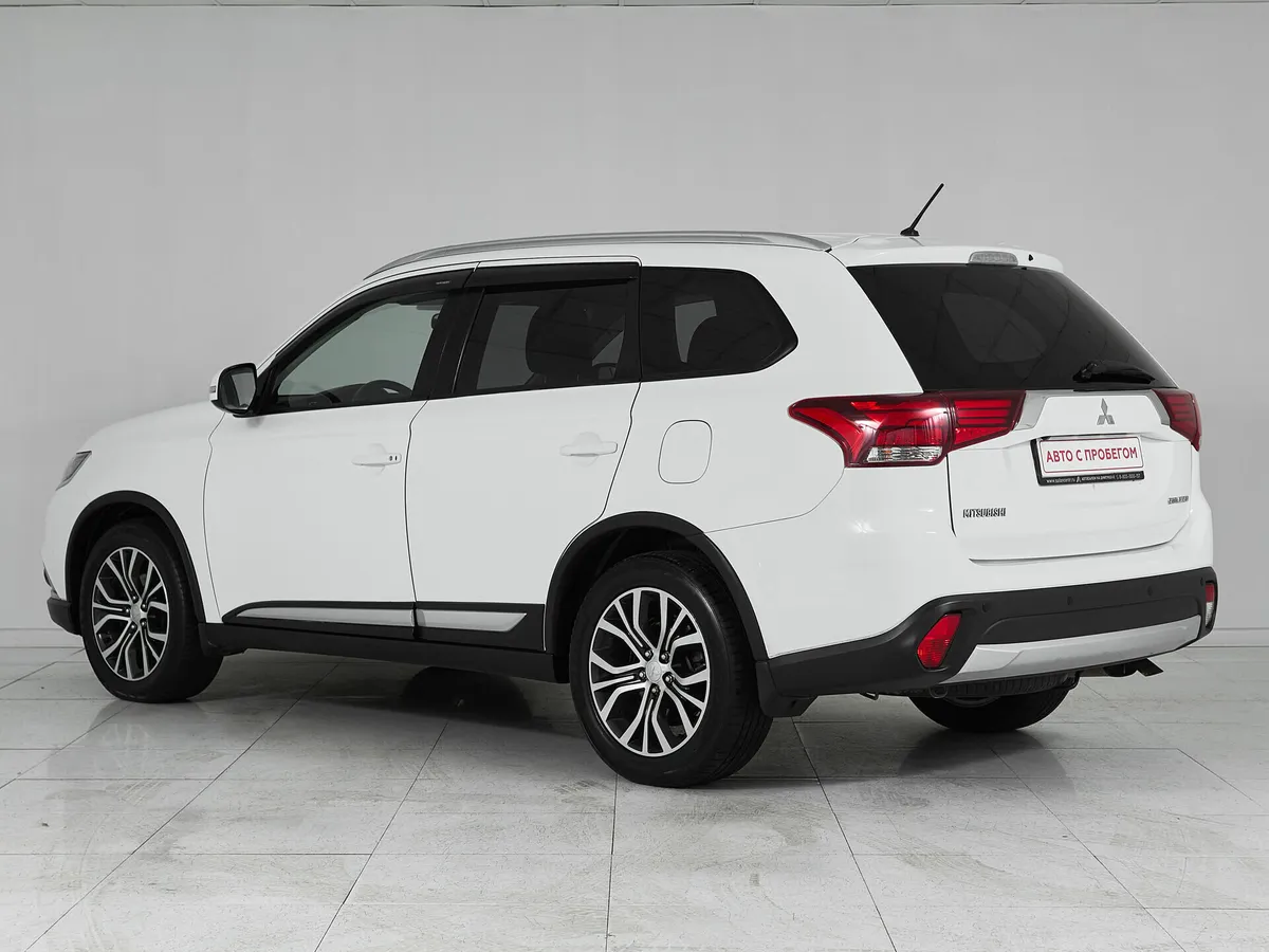 Mitsubishi Outlander III Рестайлинг 2 · Instyle 2017 — фото 4