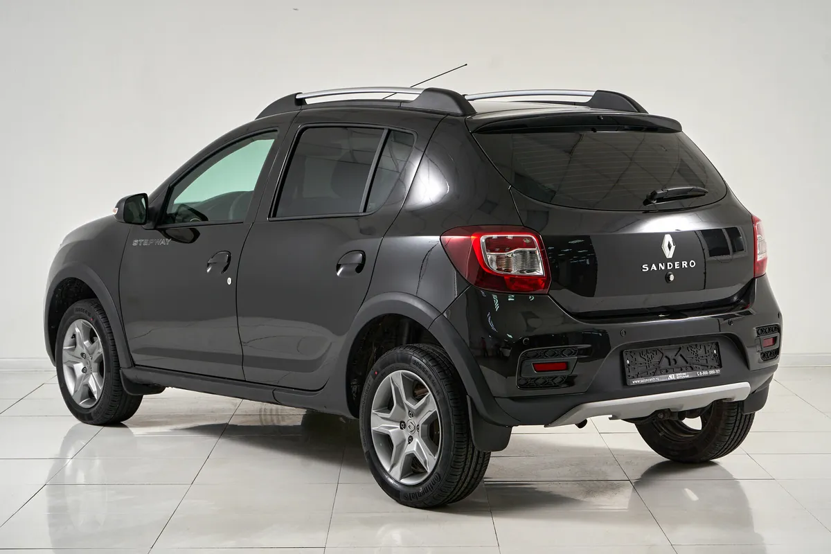 Renault Sandero II Рестайлинг · Stepway Life — фото 4