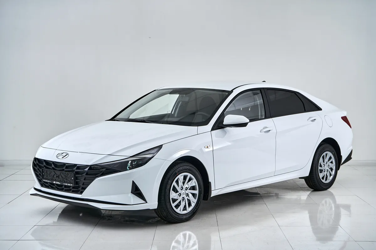 Hyundai Elantra VII (CN7) · Base (KZ)