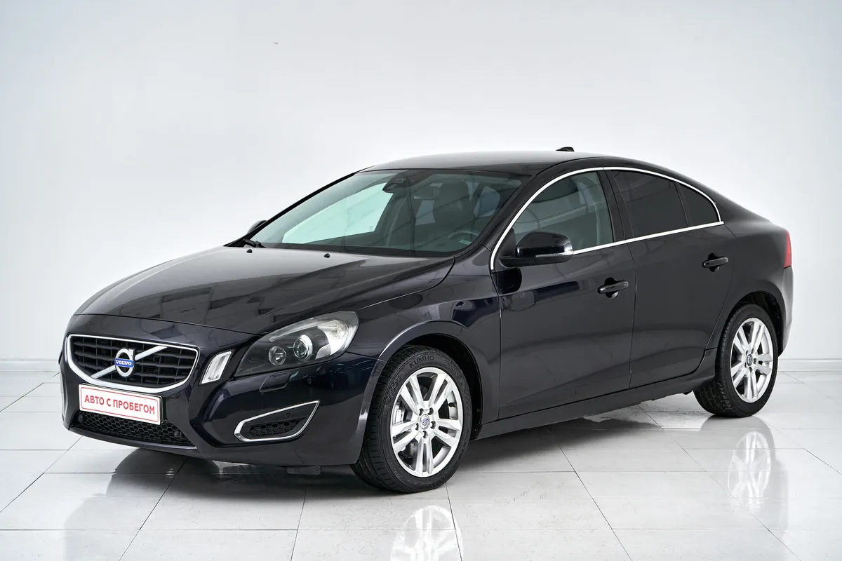 Volvo S60 II · Momentum