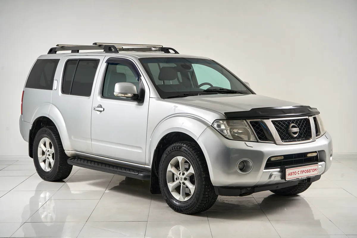 Nissan Pathfinder III Рестайлинг · SE (CC-JE) — фото 3