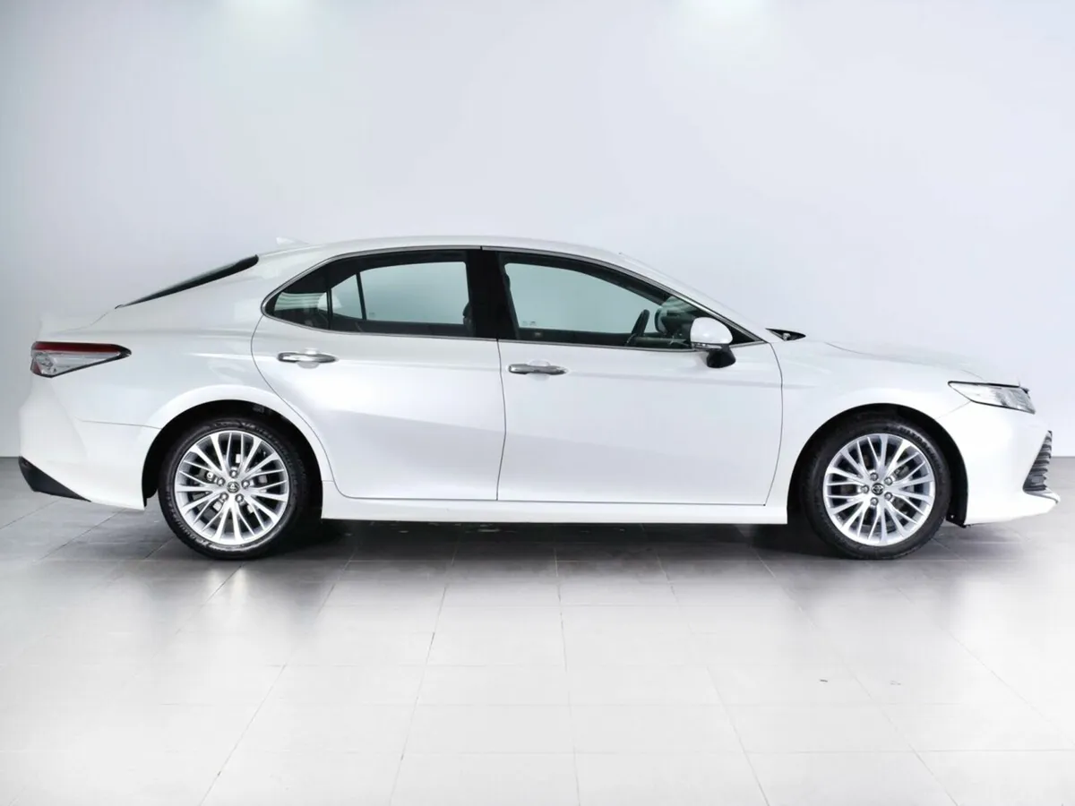 Toyota Camry VIII (XV70) · Executive Safety — фото 5