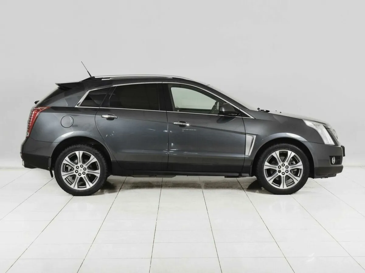 Cadillac SRX II Рестайлинг — фото 5