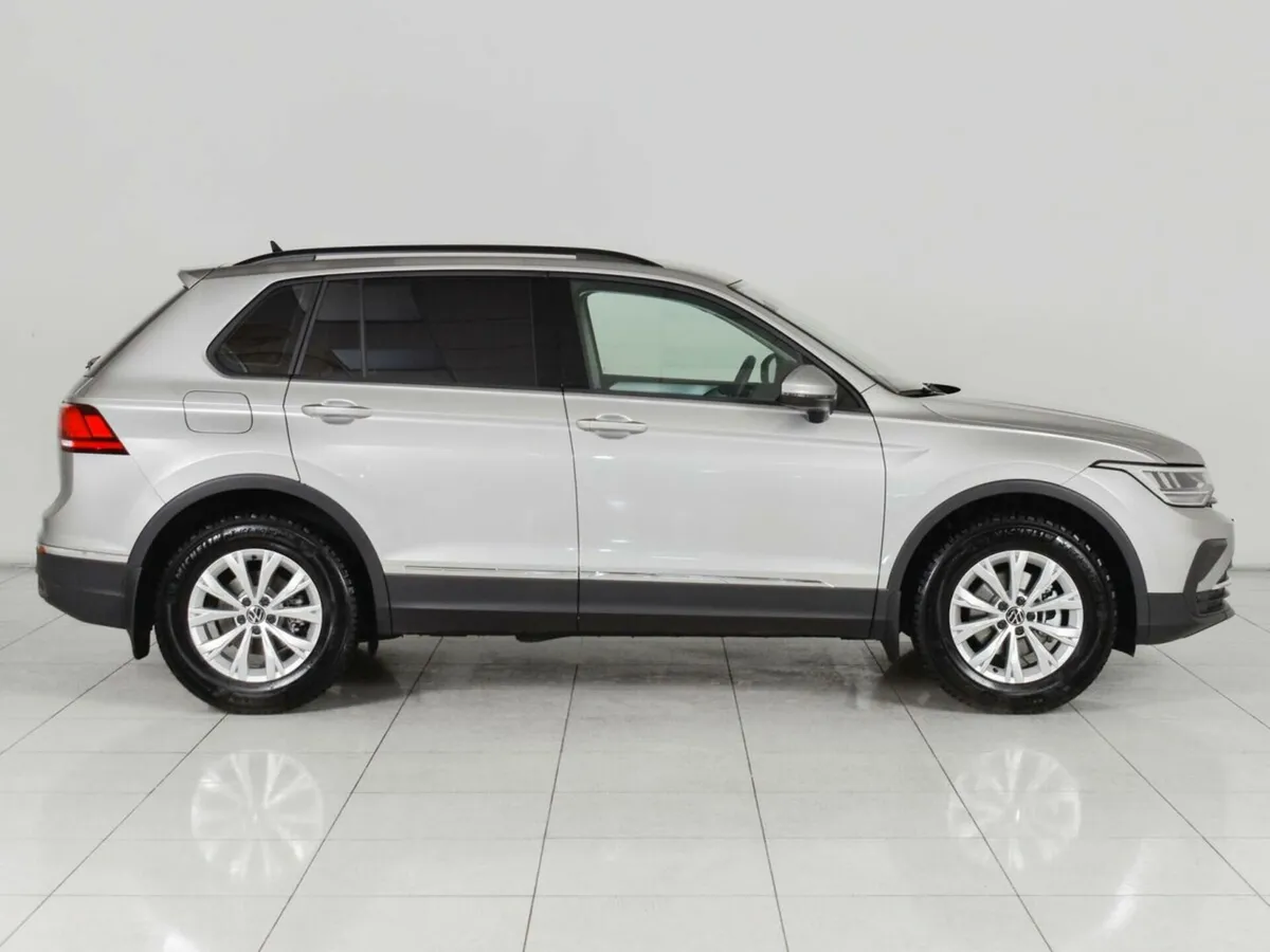 Volkswagen Tiguan II Рестайлинг · Status — фото 5