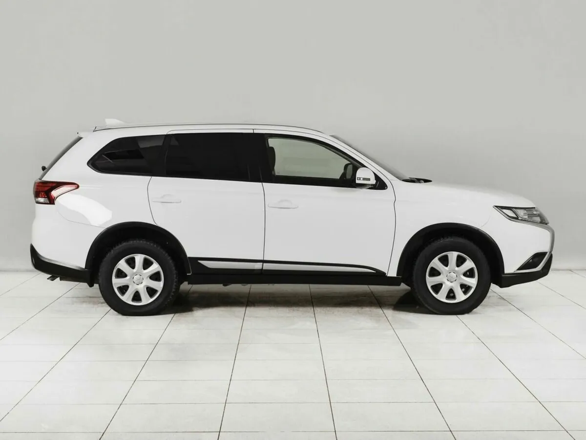 Mitsubishi Outlander III Рестайлинг 3 · Inform (2018-2021) — фото 5
