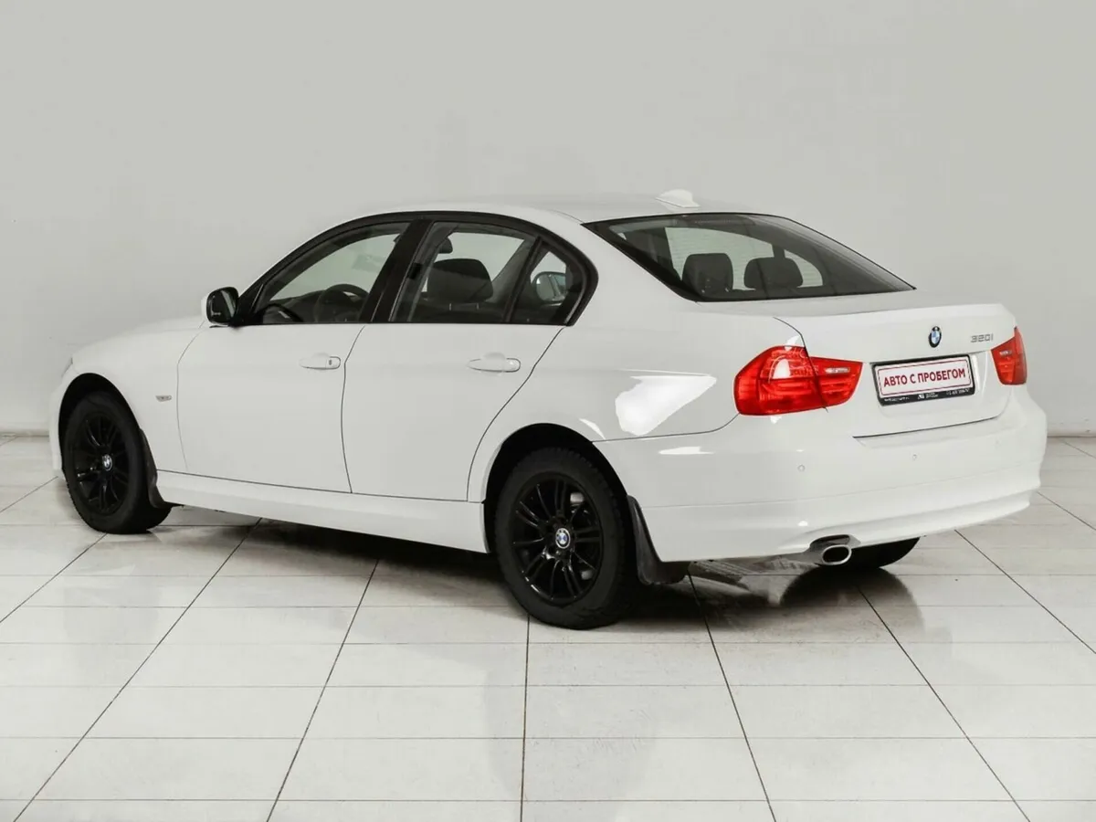 BMW 3 серии V (E90/E91/E92/E93) Рестайлинг · 320 — фото 2