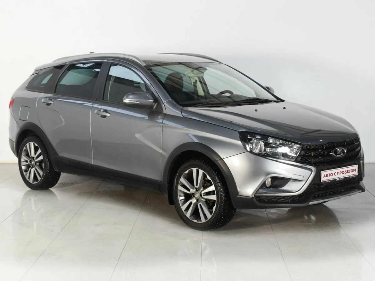 Lada (ВАЗ) Vesta I · Luxe Multimedia (2017-2019)