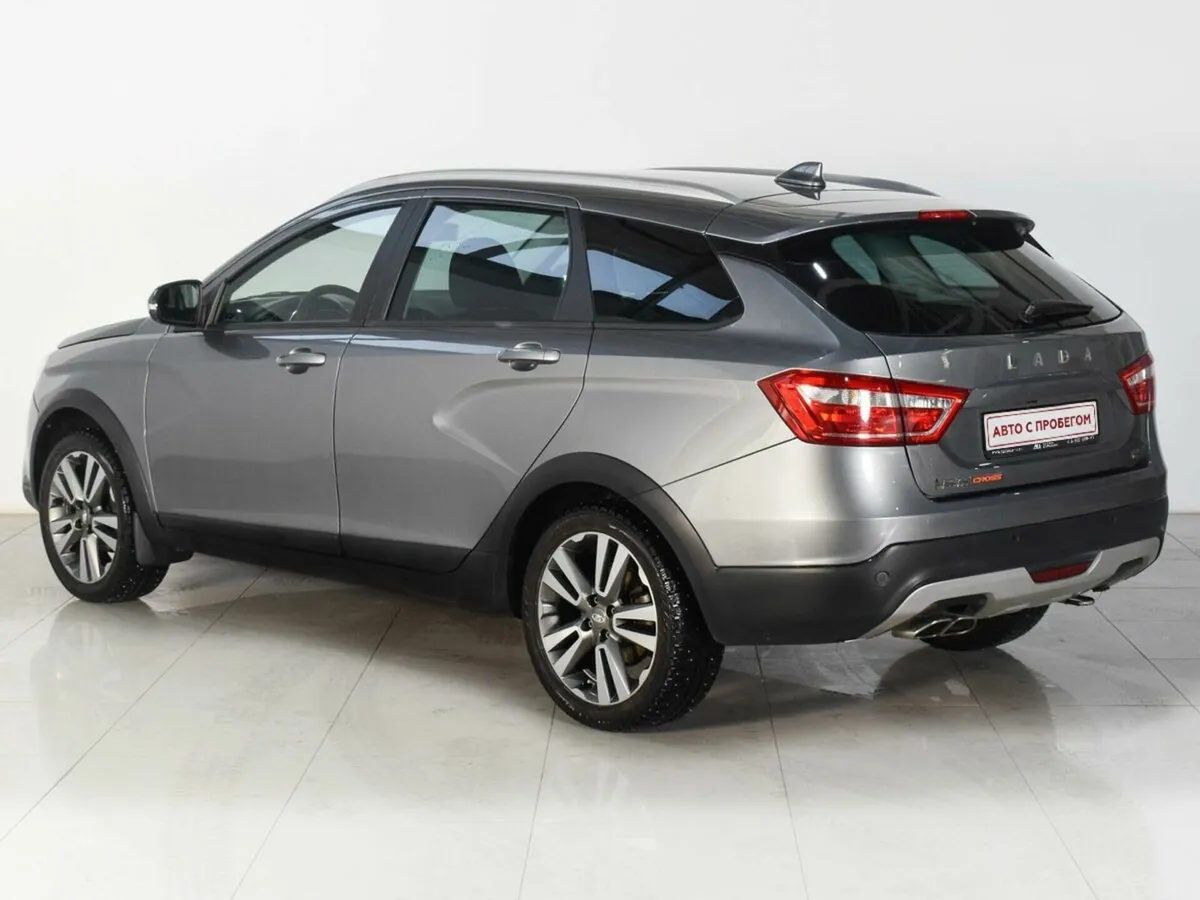 Lada (ВАЗ) Vesta I · Luxe Multimedia (2017-2019) — фото 2