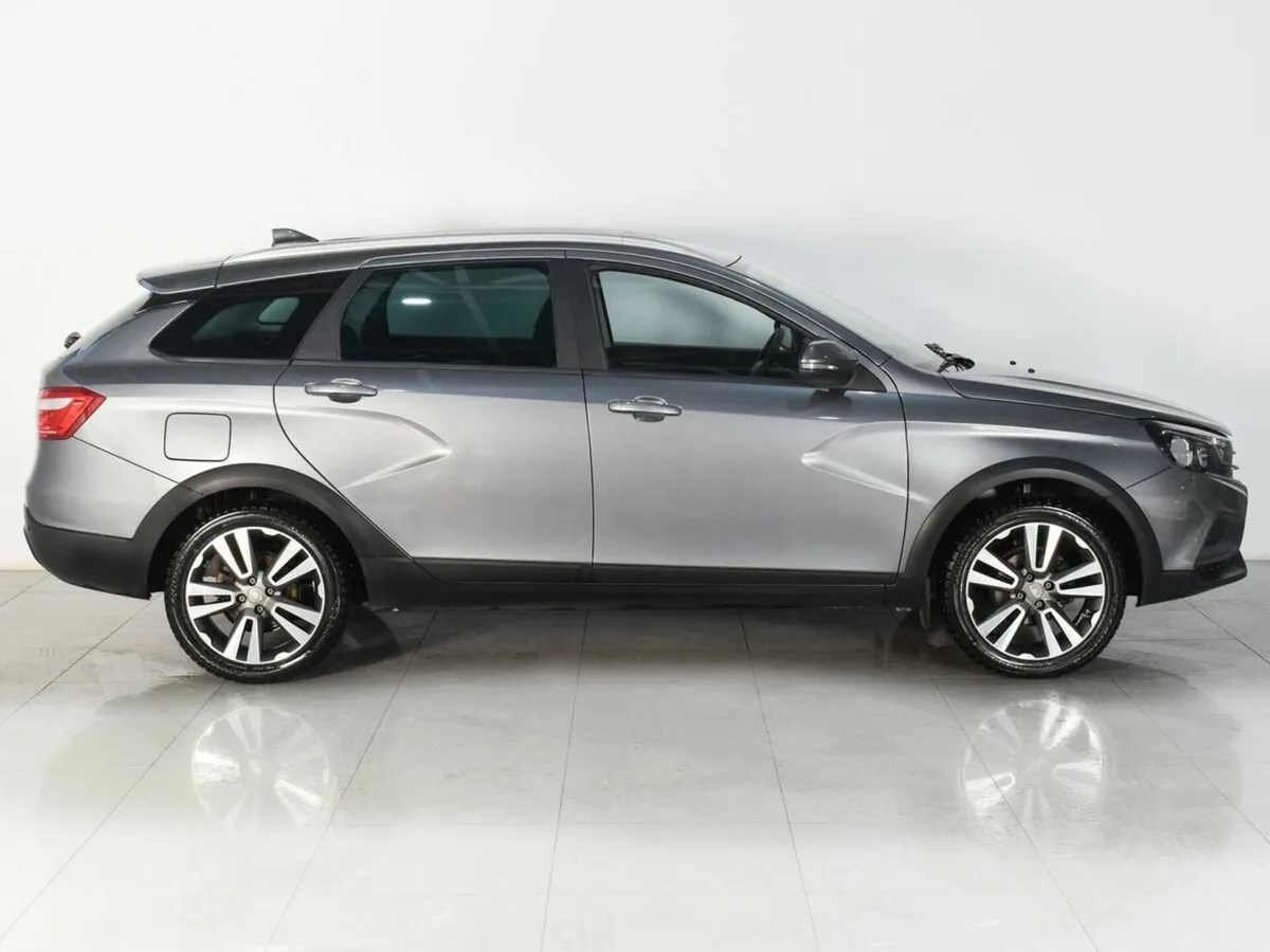 Lada (ВАЗ) Vesta I · Luxe Multimedia (2017-2019) — фото 5