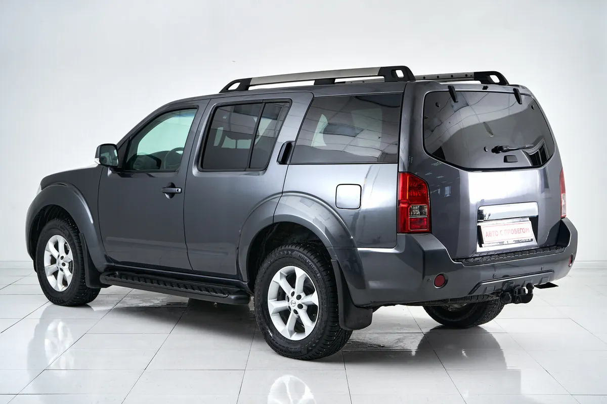 Nissan Pathfinder III Рестайлинг · LE — фото 4