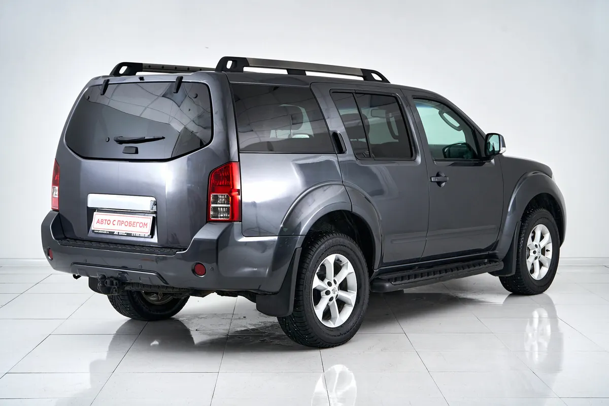 Nissan Pathfinder III Рестайлинг · LE — фото 5