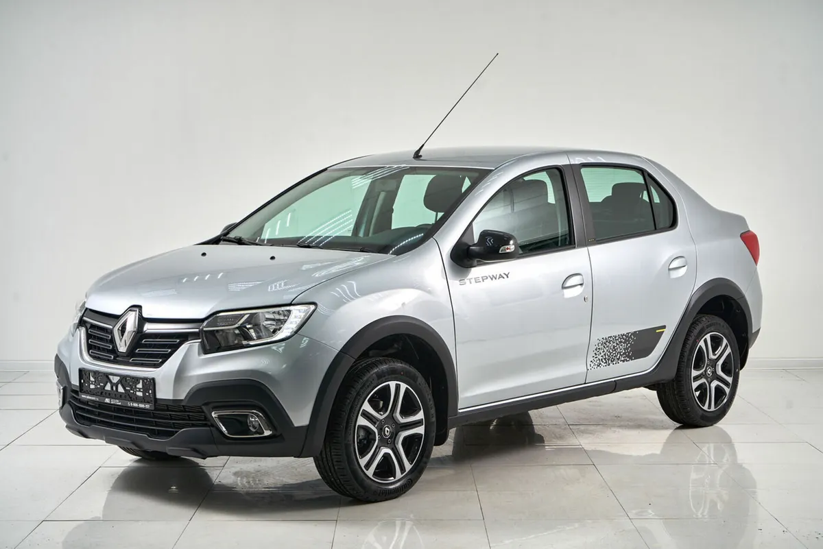 Renault Logan II Рестайлинг · Stepway Life