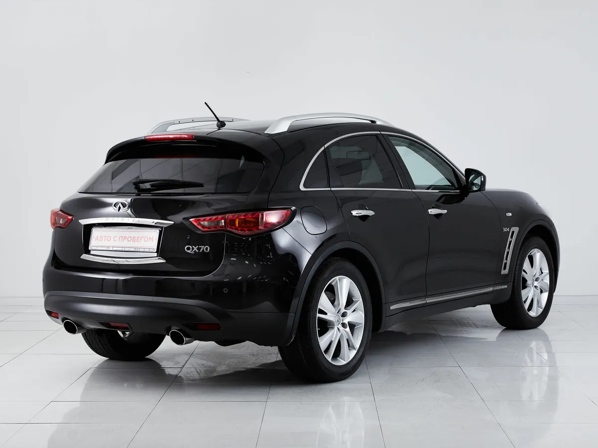 Infiniti QX70 I · Design — фото 5