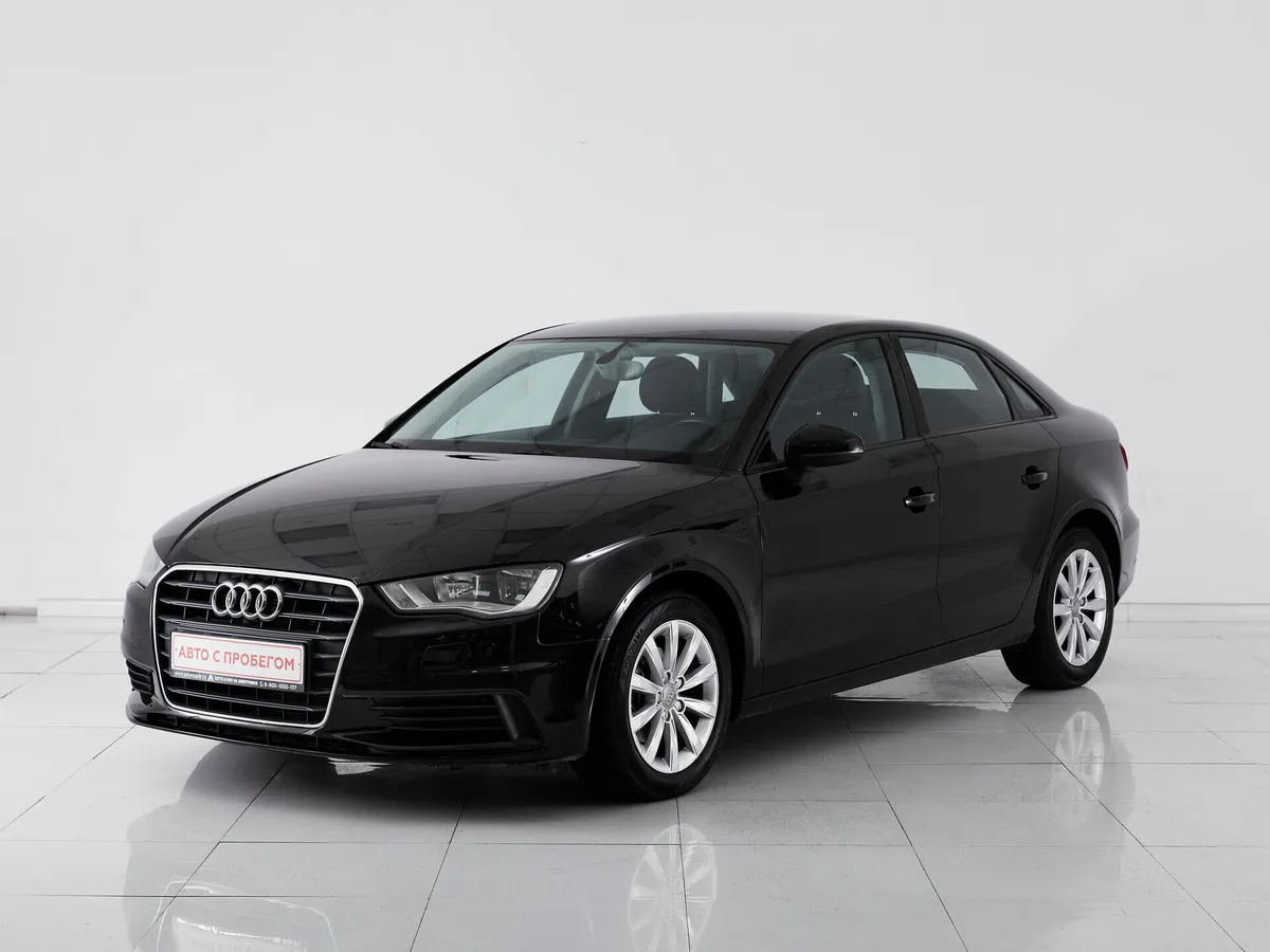 Audi A3 III (8V) · Ambiente