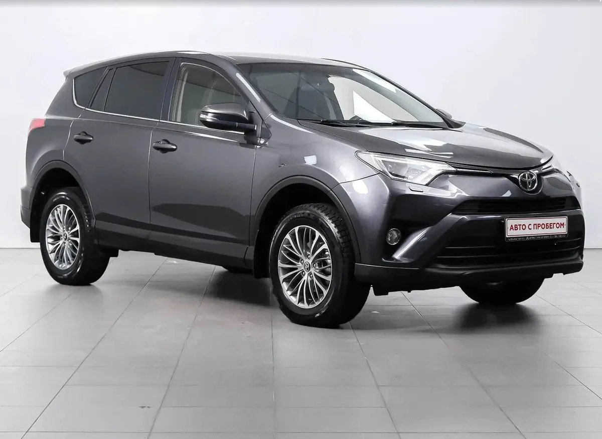 Toyota RAV4 IV (XA40) Рестайлинг · Престиж
