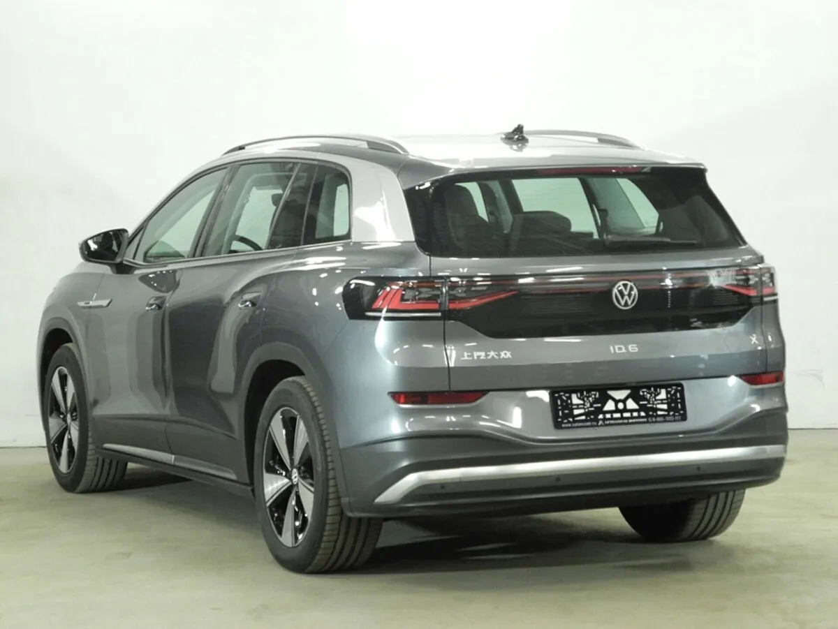Volkswagen ID.6 I · Pure + — фото 4