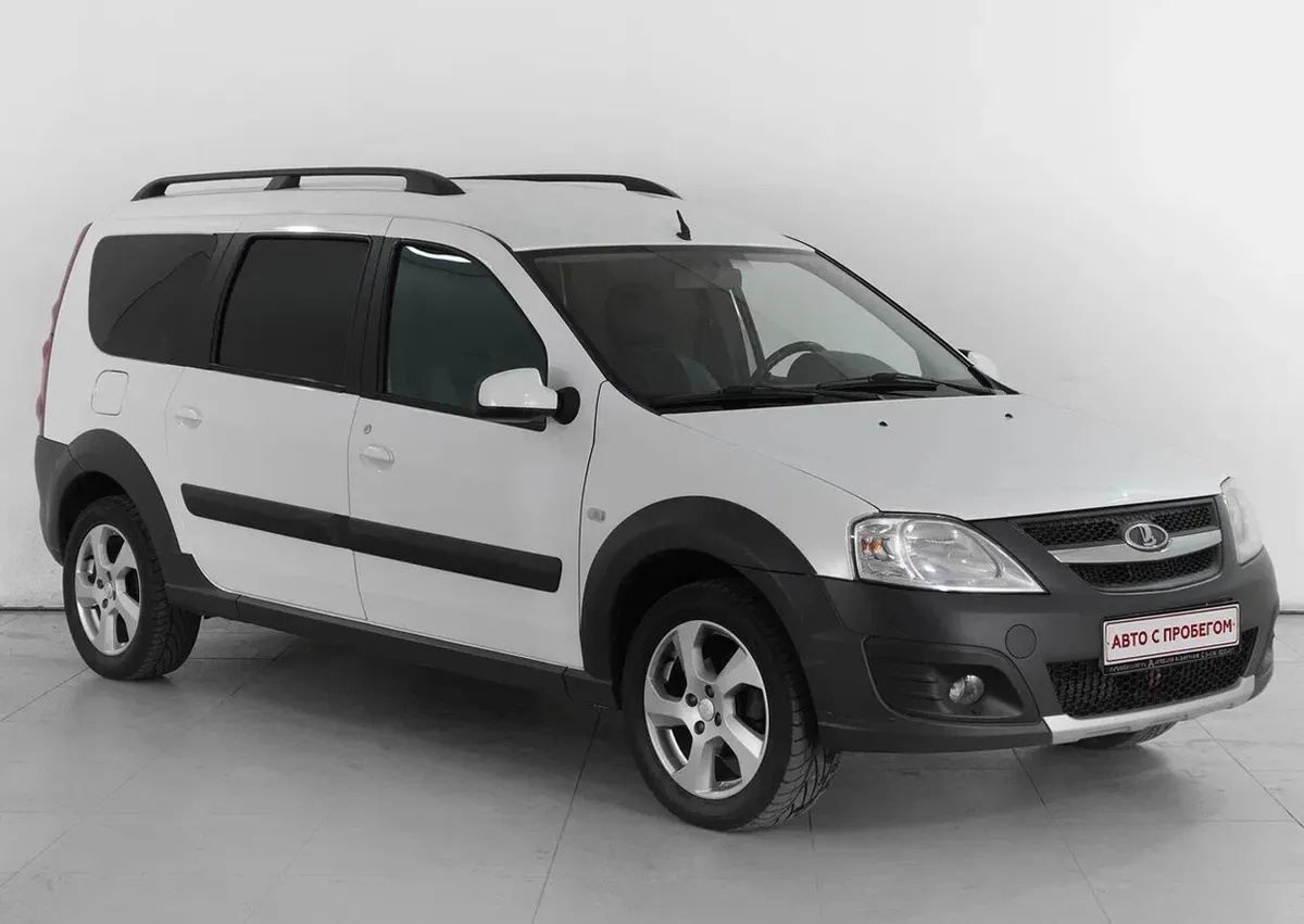Lada (ВАЗ) Largus I · Luxe (5 мест) (2015-2017)