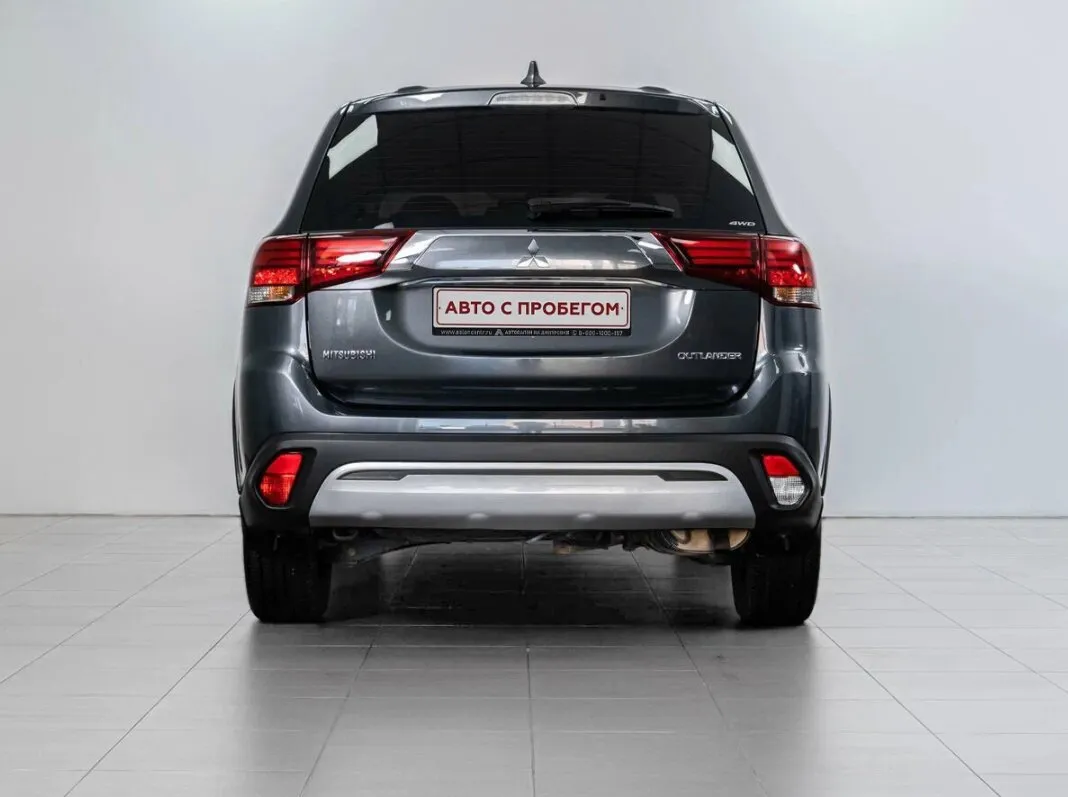 Mitsubishi Outlander III Рестайлинг 3 · Invite — фото 4