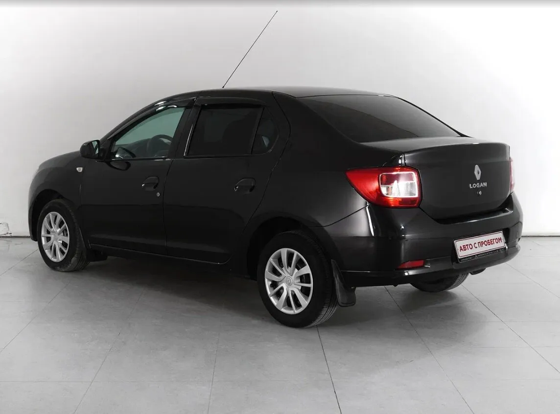 Renault Logan II Рестайлинг · Drive — фото 2
