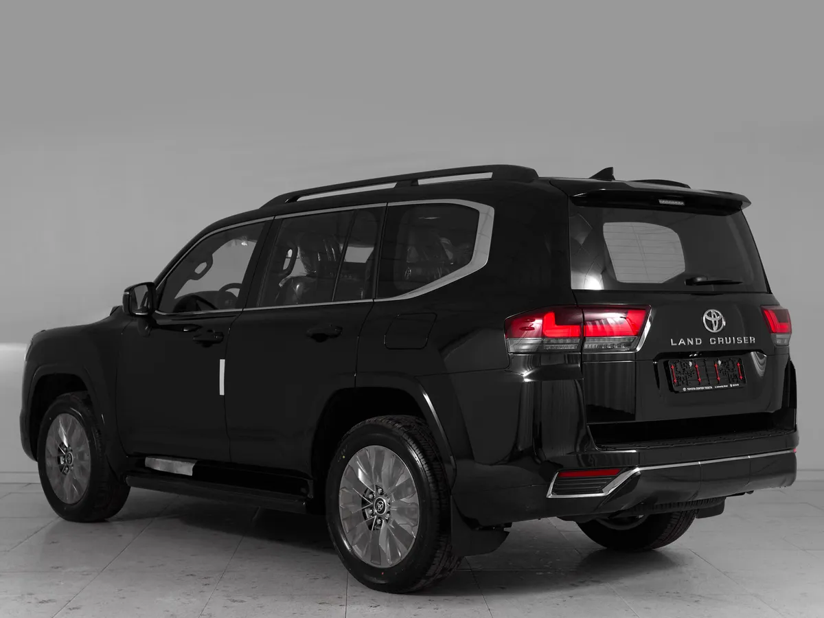 Toyota Land Cruiser 300 Series — фото 4