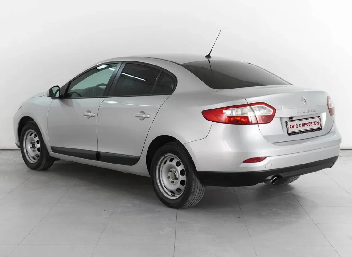 Renault Fluence I — фото 2