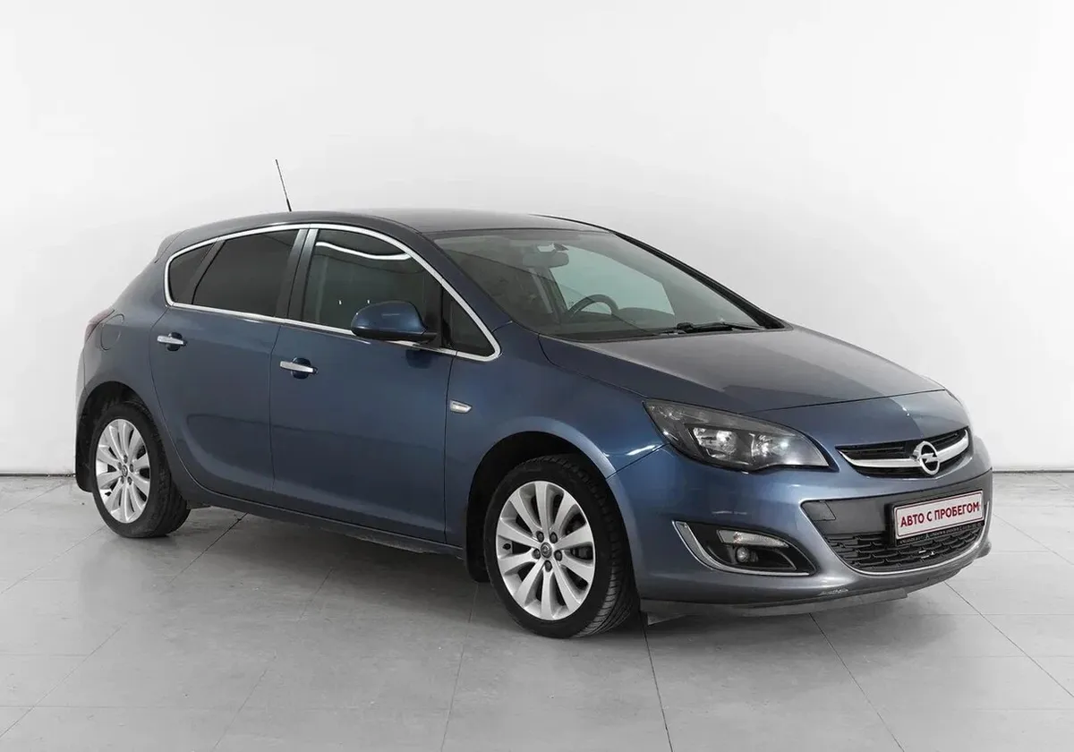 Opel Astra J Рестайлинг · Cosmo