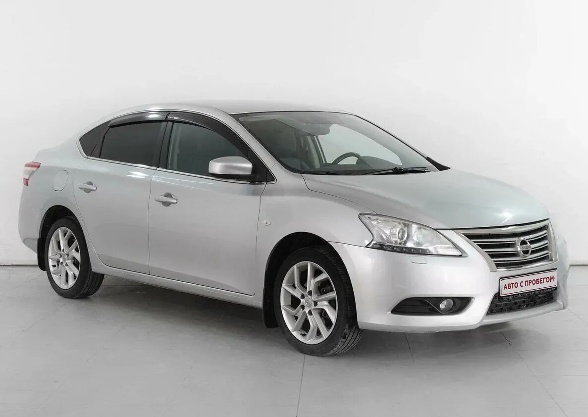 Nissan Sentra VII (B17) · Elegance