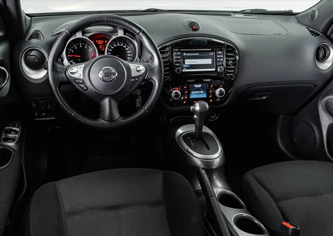 Nissan Juke I · LE — фото 5