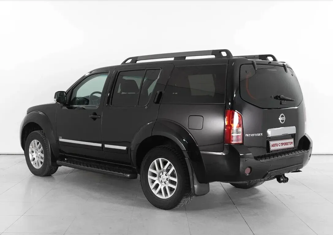 Nissan Pathfinder III Рестайлинг · LE — фото 2