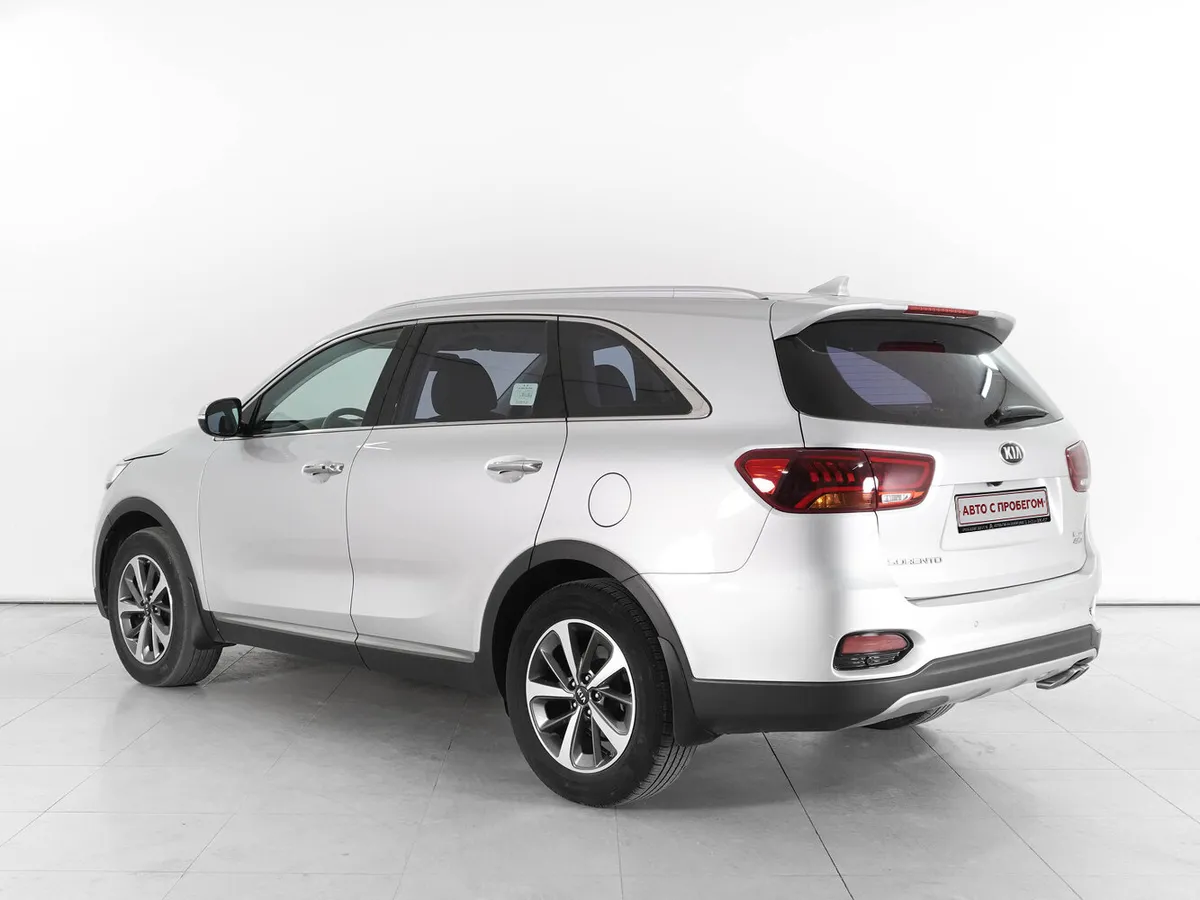 Kia Sorento II Рестайлинг — фото 3
