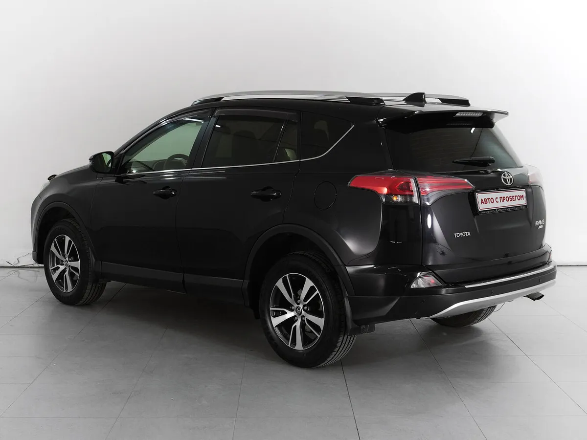 Toyota RAV4 IV (XA40) Рестайлинг · Exclusive — фото 3