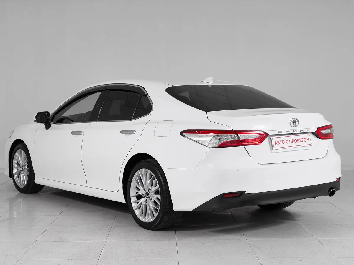 Toyota Camry VIII (XV70) · Классик — фото 4