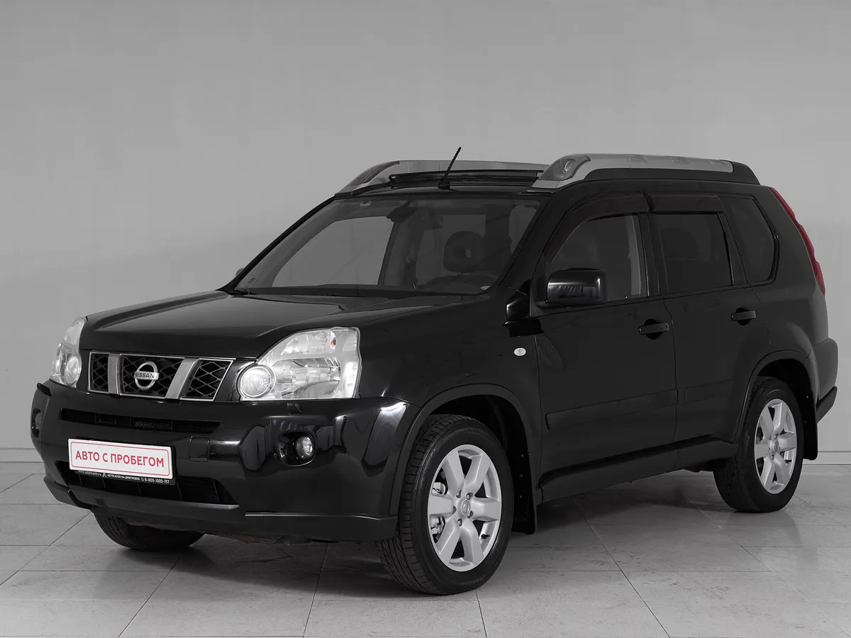 Nissan X-Trail II · LE (metallic)