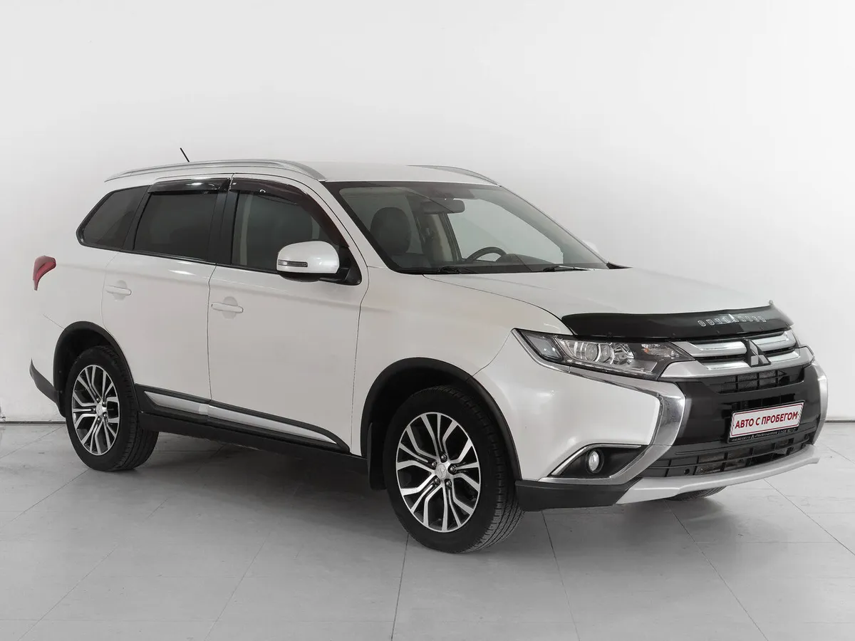 Mitsubishi Outlander III Рестайлинг 2 · Instyle 2017