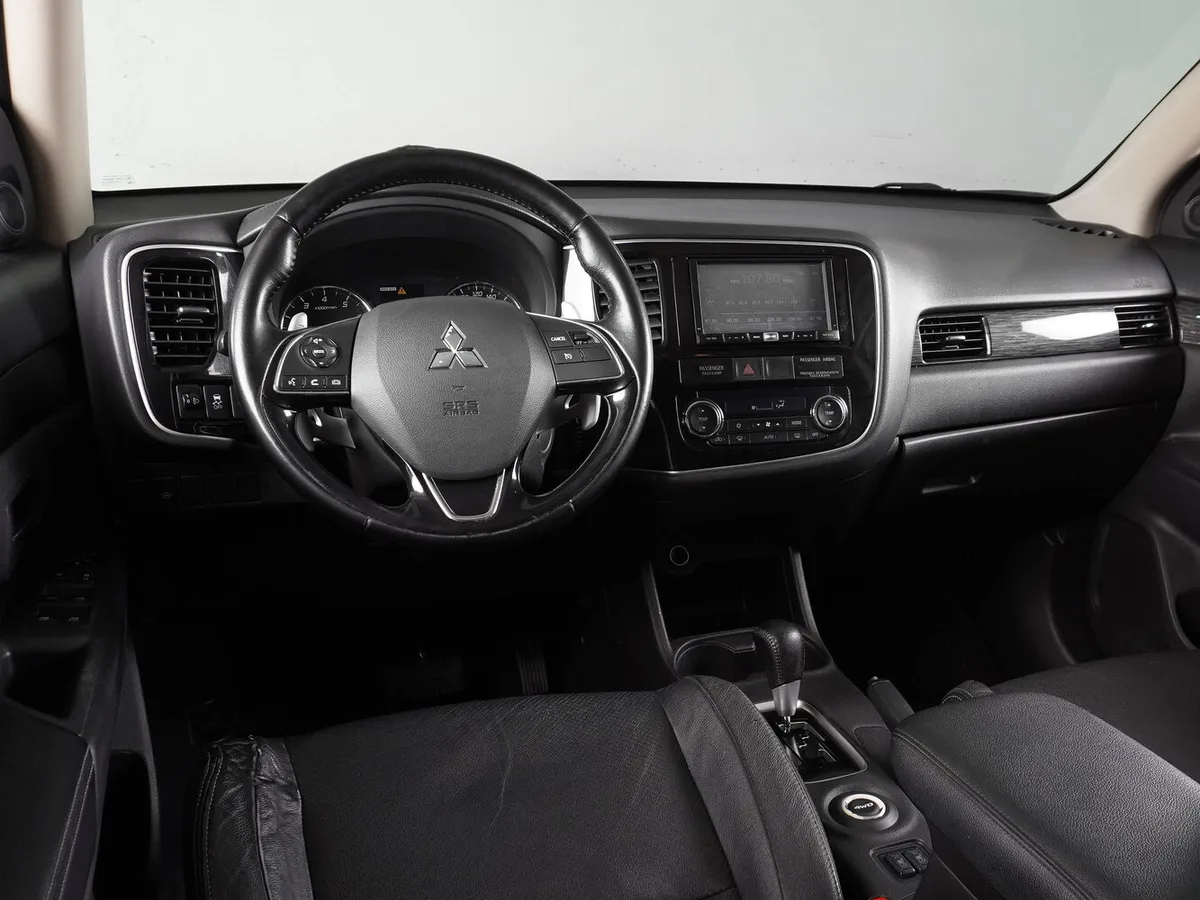 Mitsubishi Outlander III Рестайлинг 2 · Instyle 2017 — фото 5