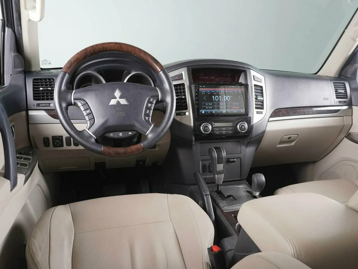 Mitsubishi Pajero IV Рестайлинг 2 · GLS — фото 5
