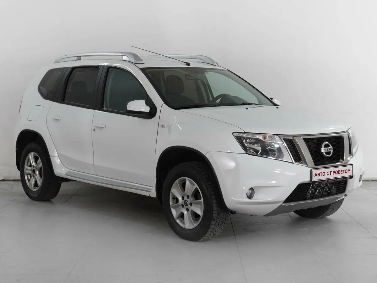 Nissan Terrano III (D10) · Elegance