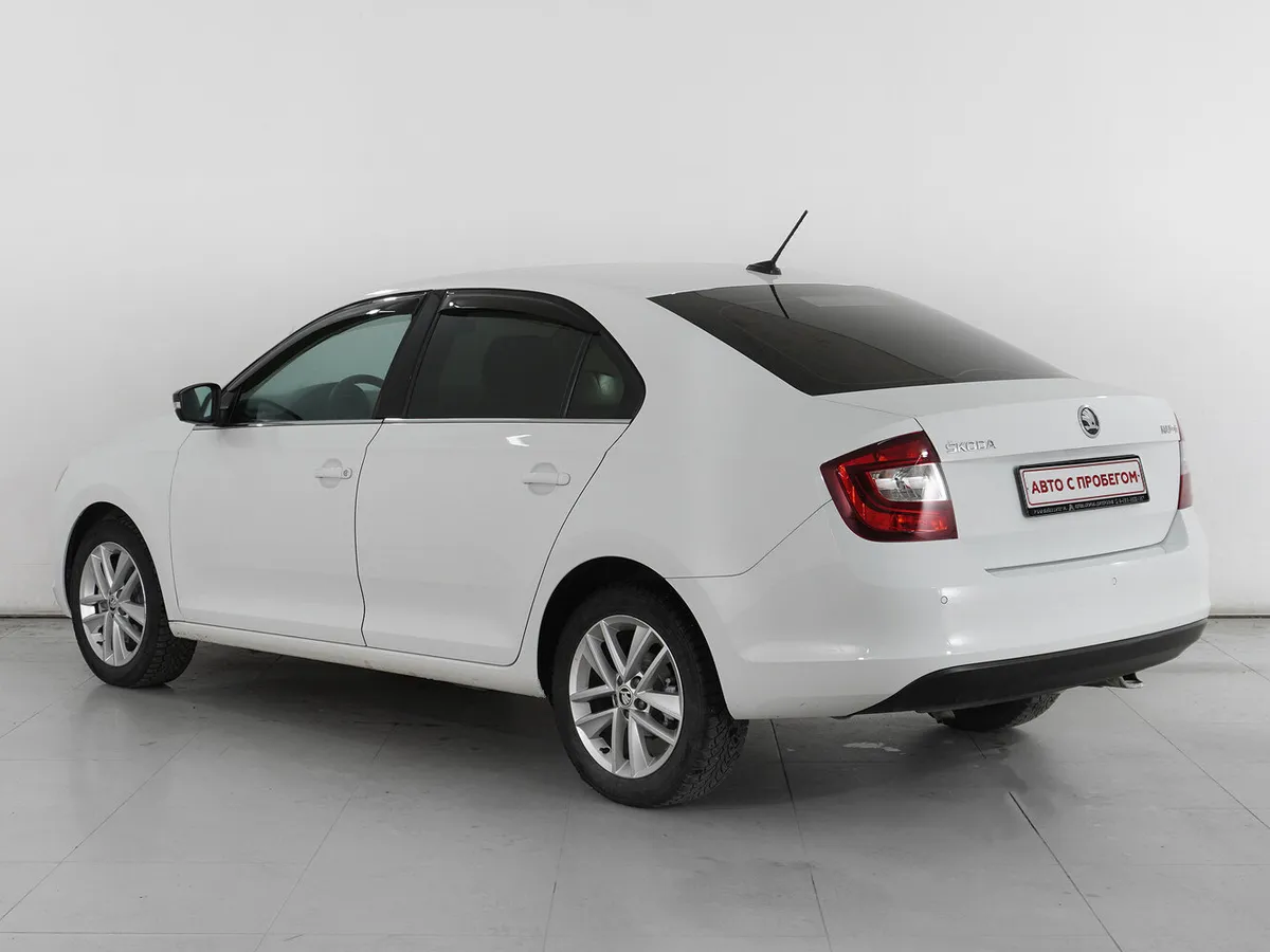 Skoda Rapid I Рестайлинг — фото 3