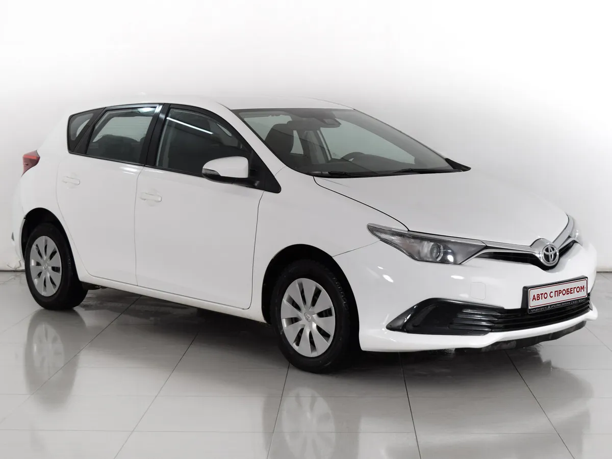 Toyota Auris II Рестайлинг
