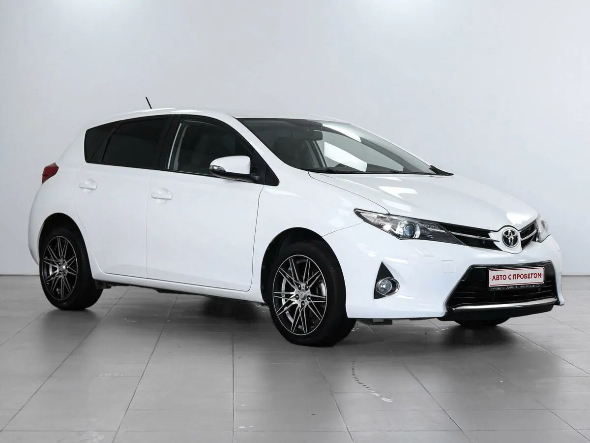 Toyota Auris II · Комфорт Плюс