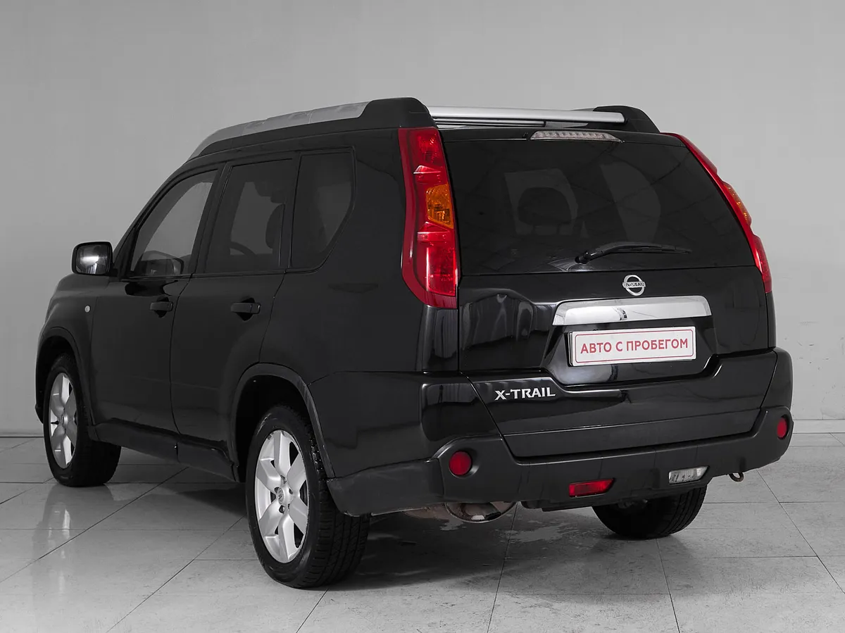 Nissan X-Trail II · LE +Hi-Fi (metallic) — фото 4