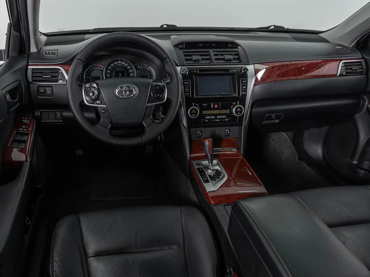 Toyota Camry VII (XV50) · Стандарт — фото 5